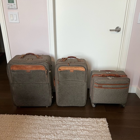 Hartmann tweed luggage set with belting leather accents - Picture 1 of 12
